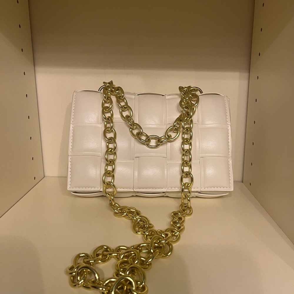 Bottega Venetta inspired bag.